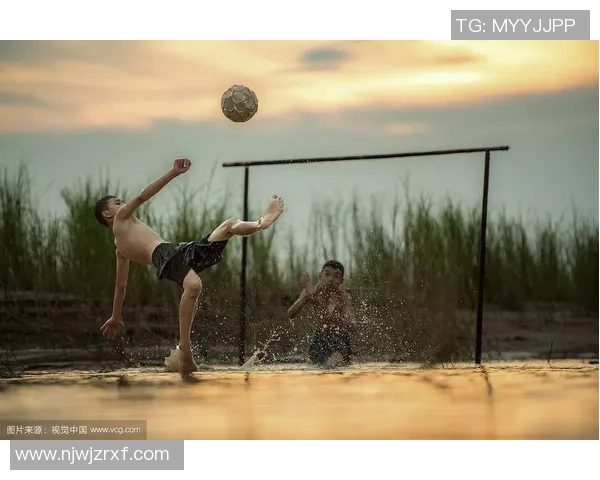 足球泡水里探讨水对比赛的影响与运动员表现的关系分析 足球泡水里探讨水对比赛的影响与运动员表现的关系分析