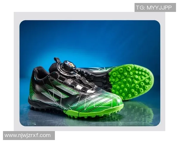 超纤皮足球鞋的优势与选择指南助你在球场上尽显风采