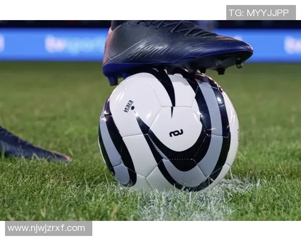 足球加特：探索这项运动背后的激情与团队精神的深刻内涵